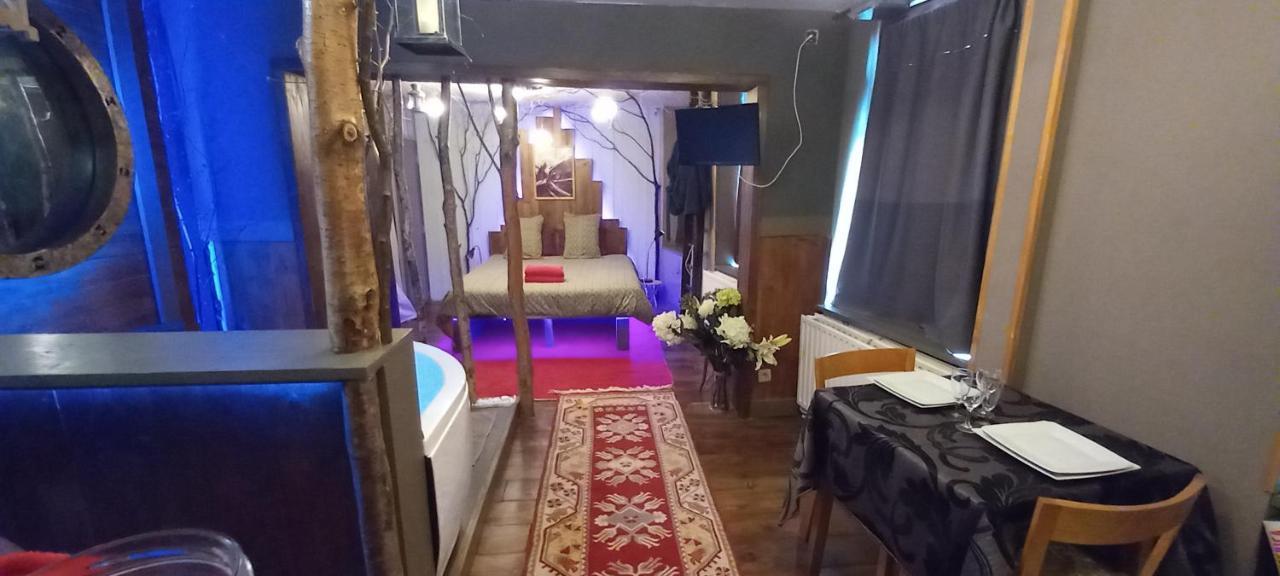 Francorchamps Guest House, Chambres Avec Ou Sans Jacuzzi Мальмеди Экстерьер фото